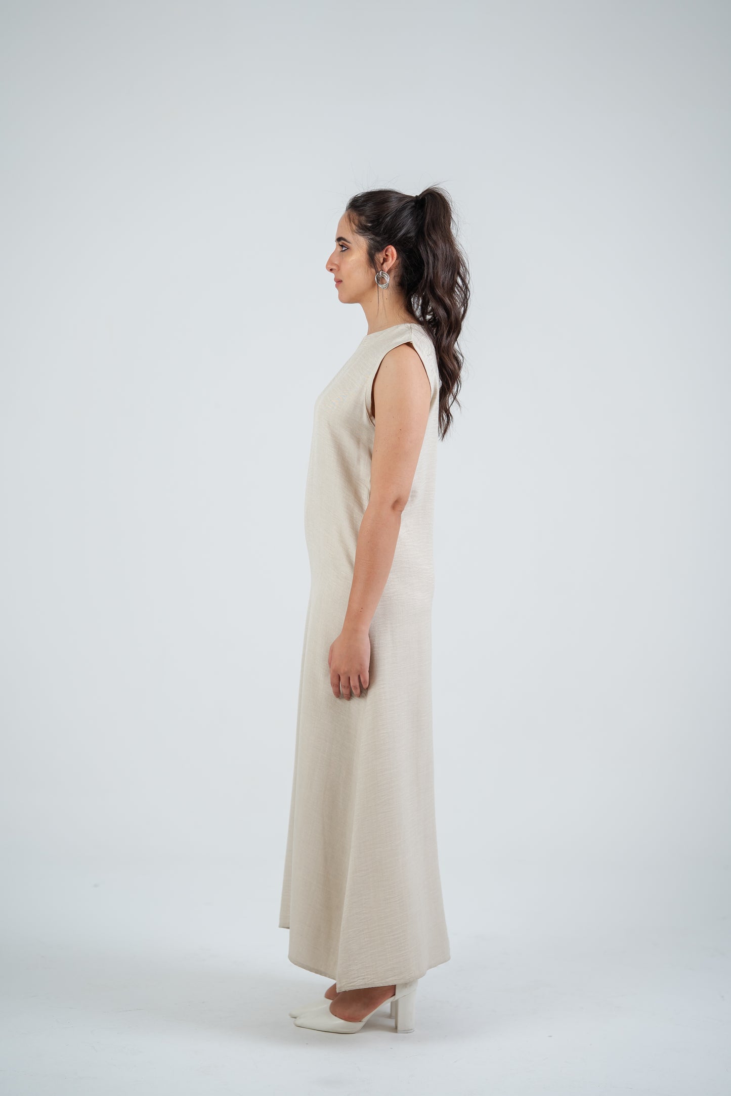 THE BASIC LINEN DRESS