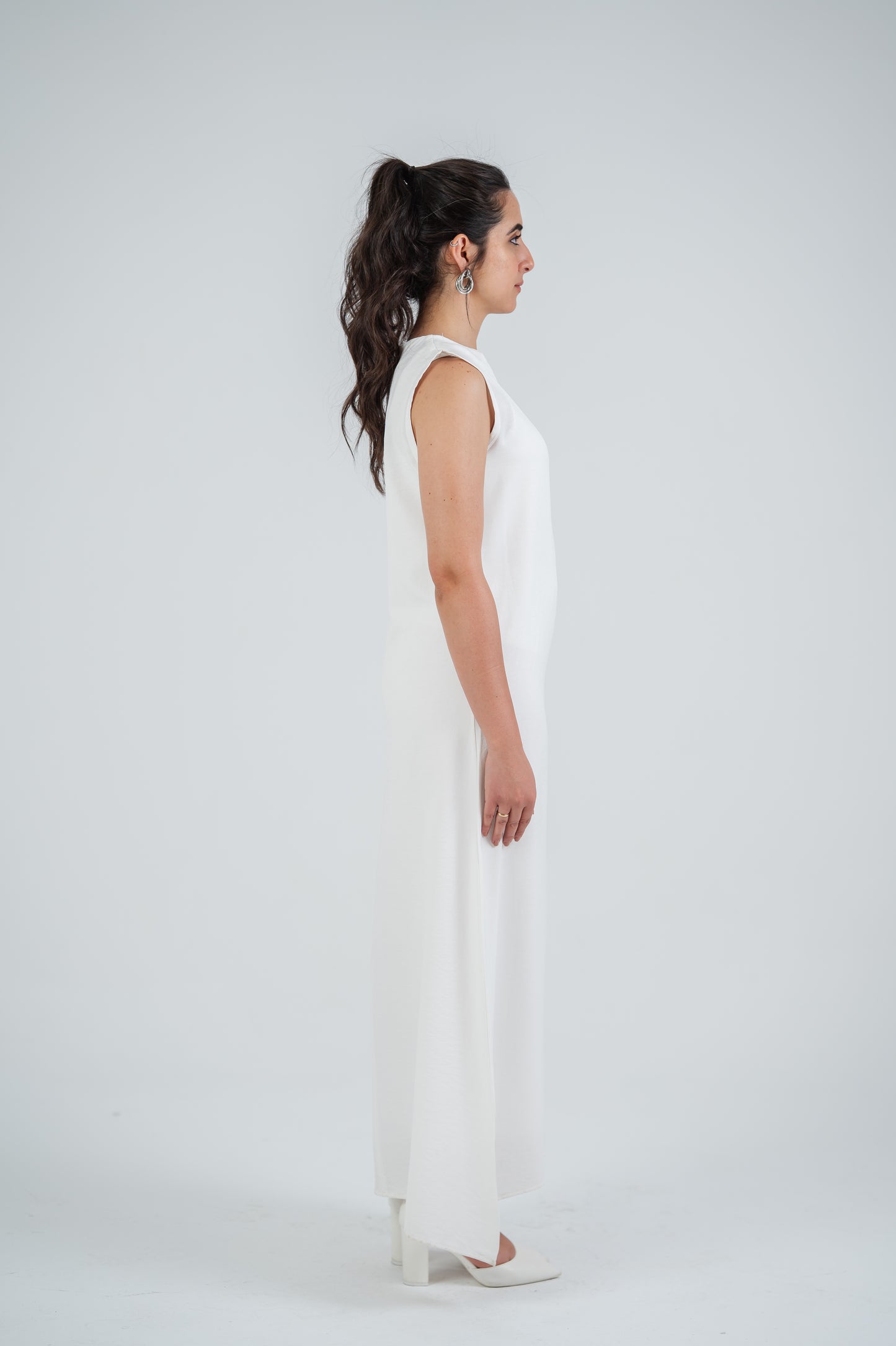 THE BASIC LINEN DRESS