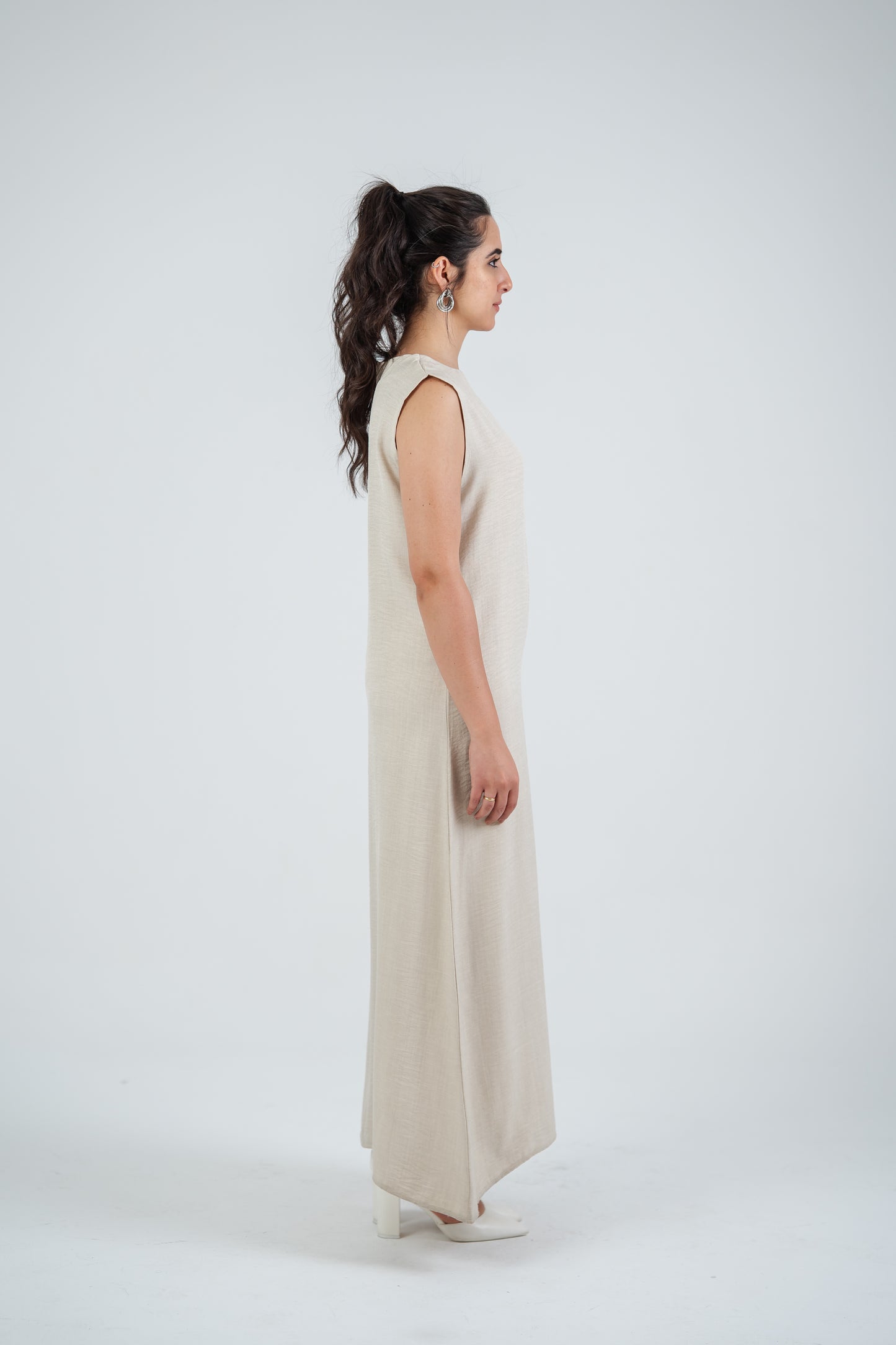 THE BASIC LINEN DRESS