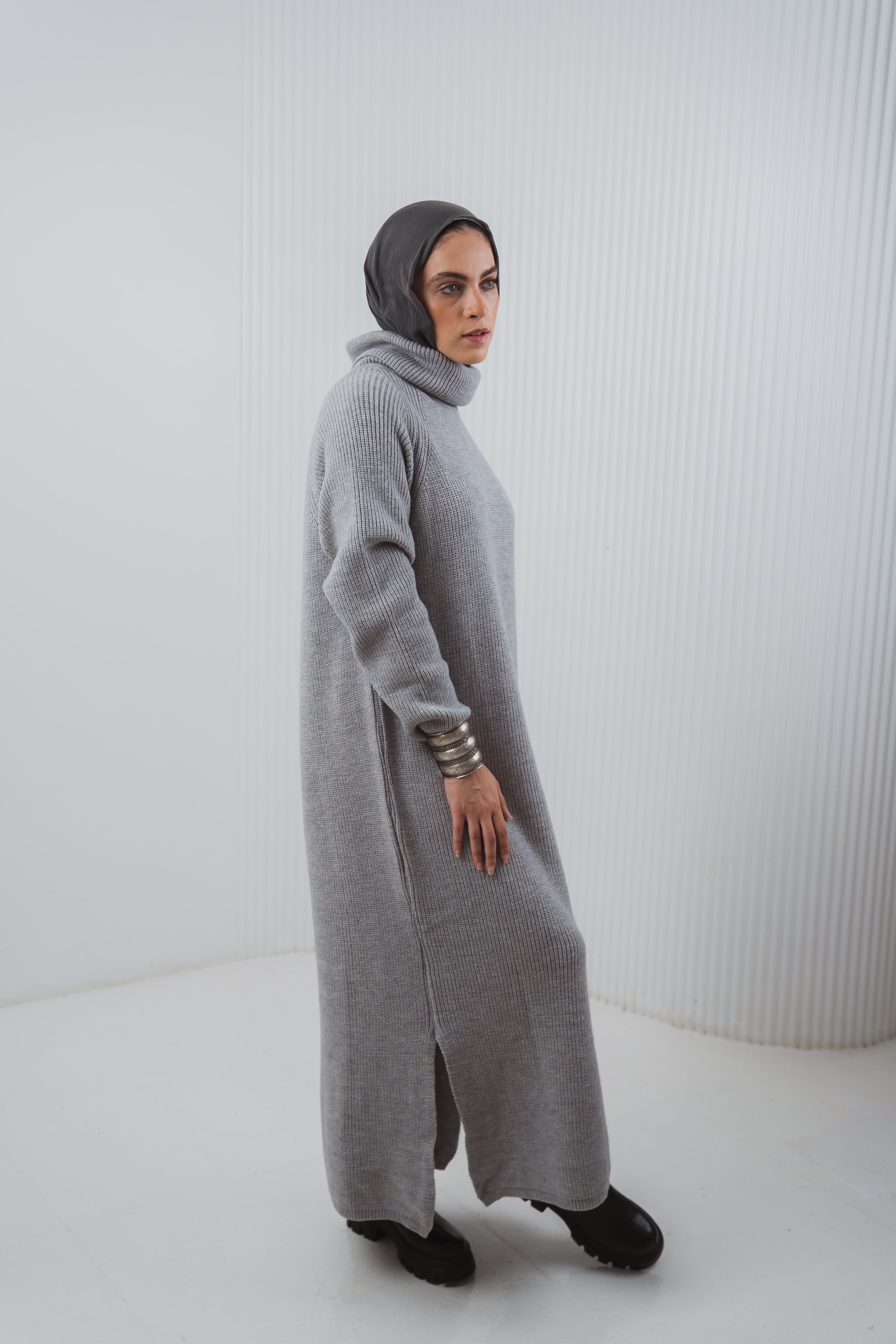 Serene knit Dress in Grey