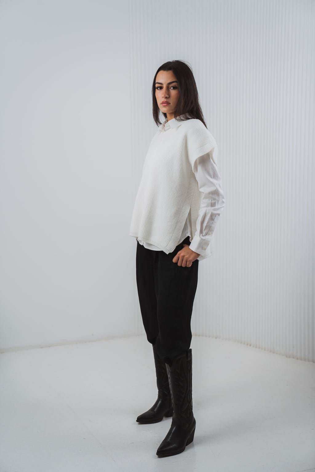 Serene Knit Gillet in White