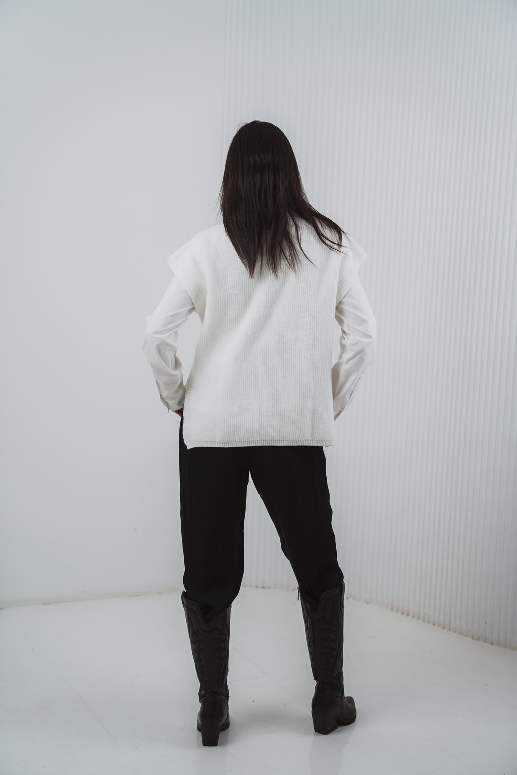 Serene Knit Gillet in White