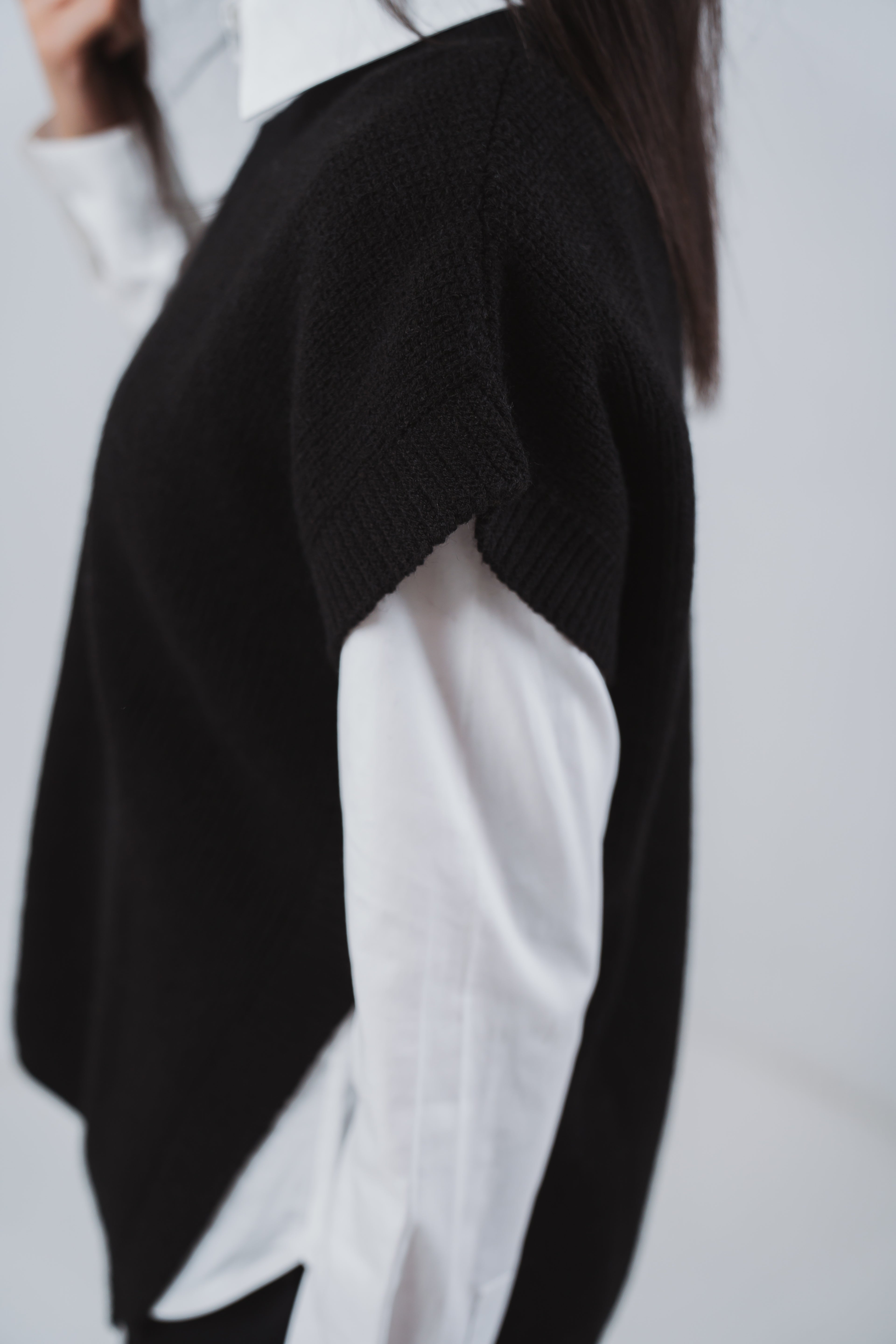 Serene Knit Gillet in Black