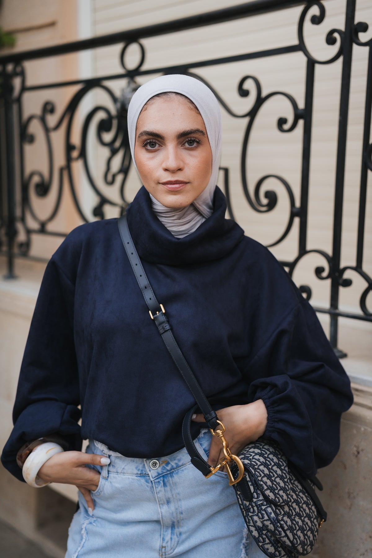 The Elevated High Neck - Navy