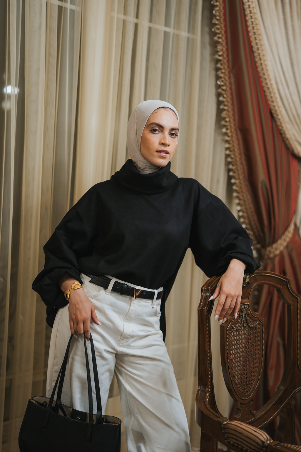 The Elevated High Neck - Black