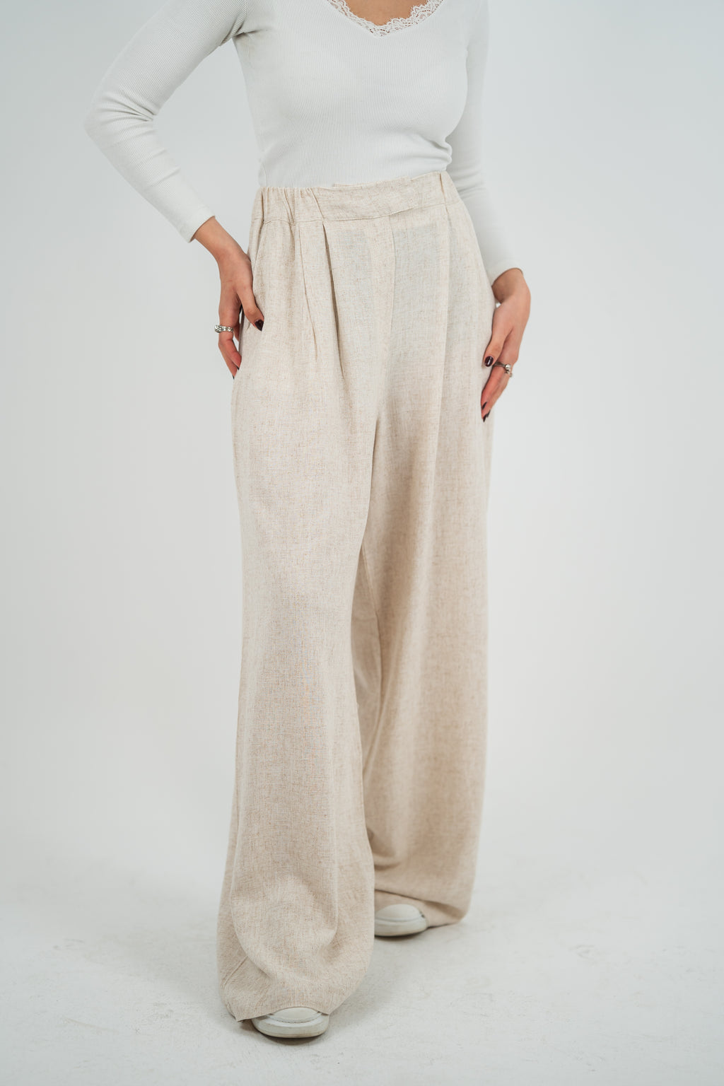 THE LINEN PANTS