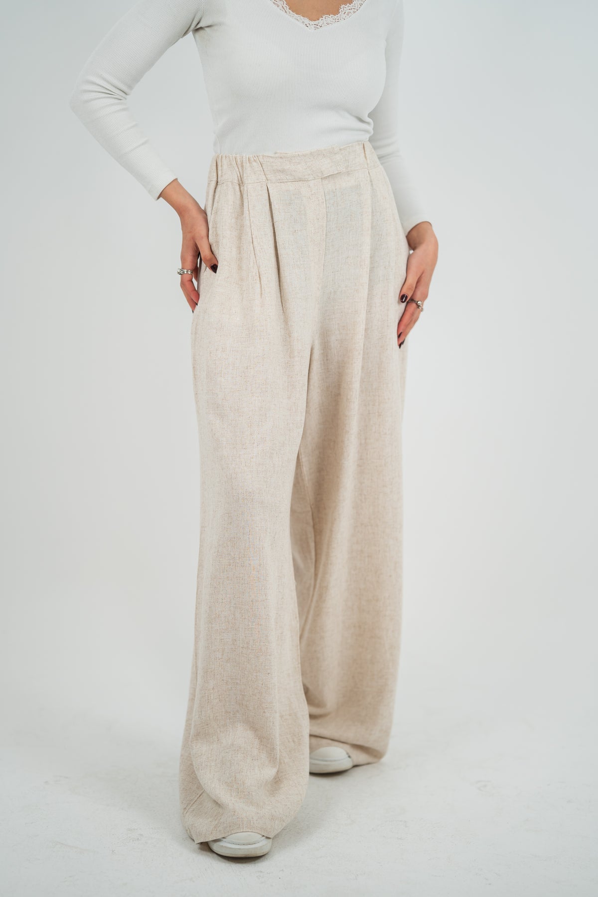 THE LINEN PANTS